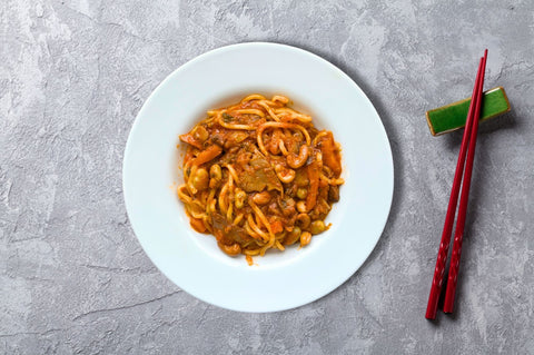 Teriyaki udon alle verdure e anacardi