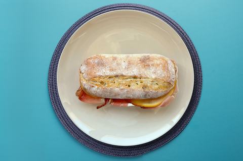 panino tirolese speck e formaggio