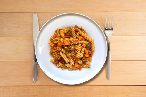 Fusilli al ragù di lenticchie con broccoletti e olive taggiasche vegan