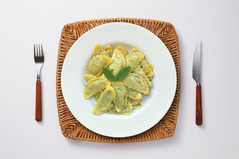 MEZZE LUNE BURRO E SALVIA