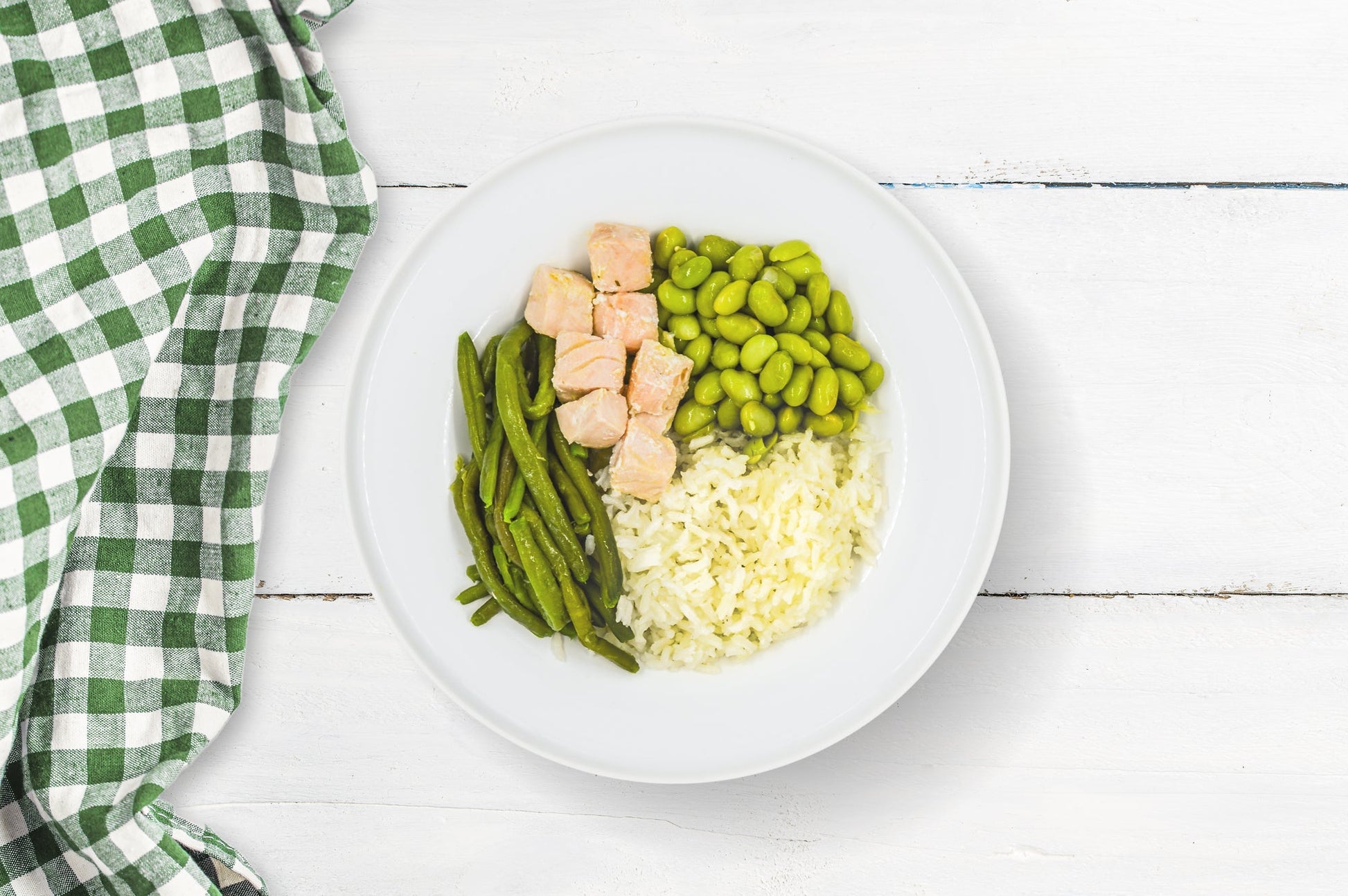 SALMONE_20CON_20EDAMAME_20RISO_20BASMATI_20E_20FAGIOLINI-1.jpg